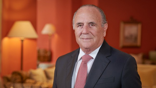 Anne Diamond interviews Hotelier Alfred Pisani