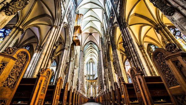 At home in Cologne with art historian and guide Daniela Scarpati