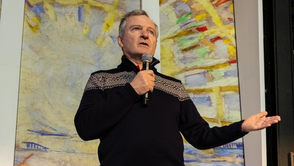 Anne Diamond unlocks the mysteries of the ice with glaciologist Julian Dowdeswell