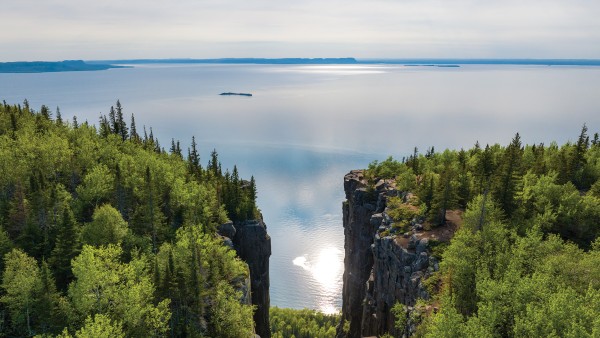 Explore America’s Great Lakes with guest lecturer Russell Lee