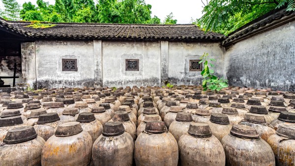 Raise a glass to China’s beloved yellow wine