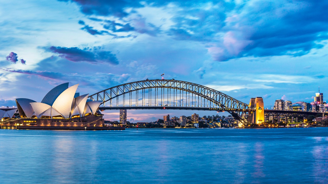 At Home in Sydney with Lloyd)