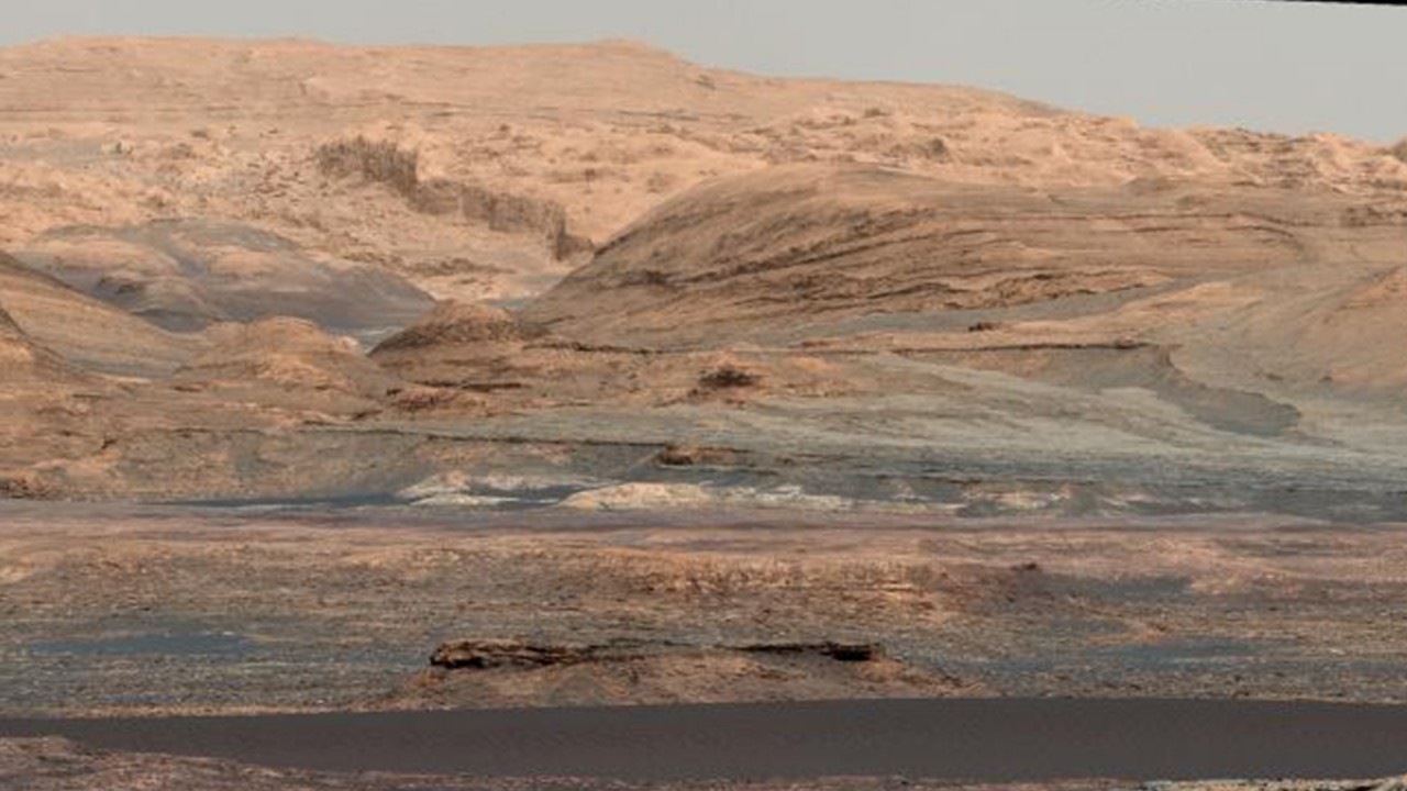 Exploring Mars with Astronomer Raymond Arvidson)