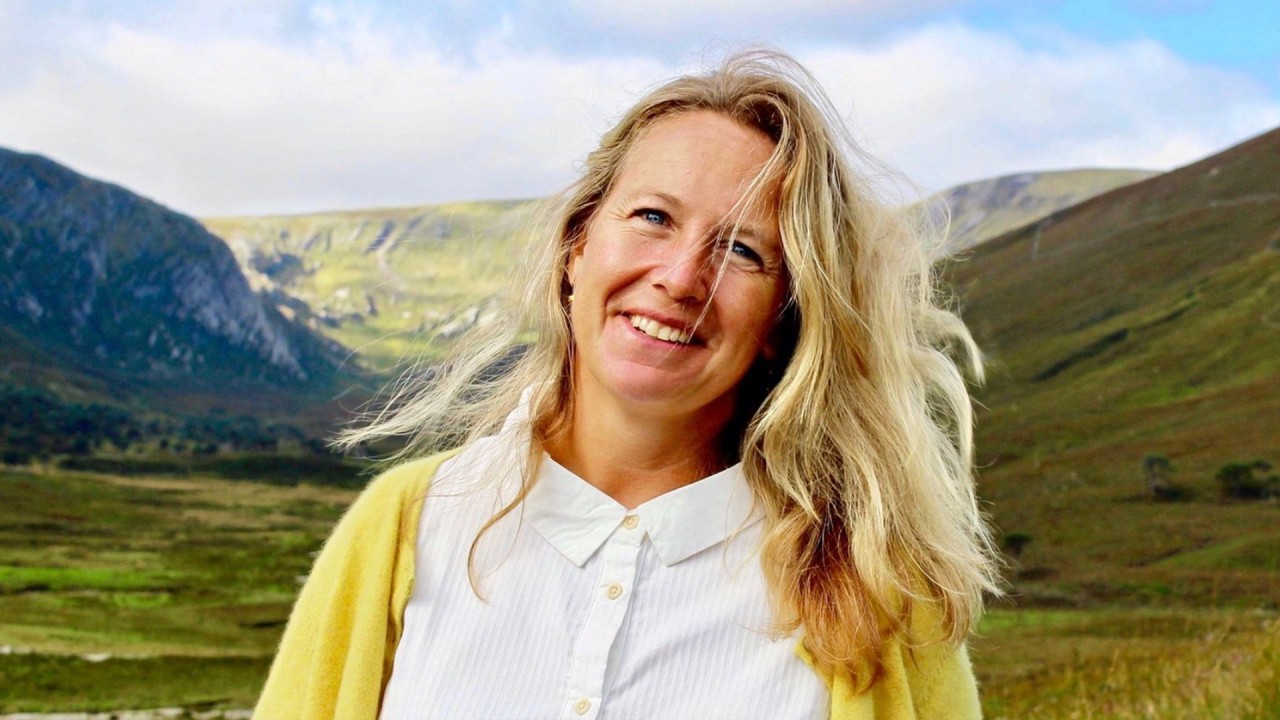 Alastair Miller in conversation with Wildlife Filmmaker, Jacinth Latta)