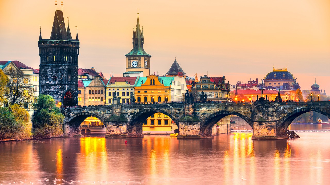 Discover our Elegant Elbe itinerary with Joost Ouendag)