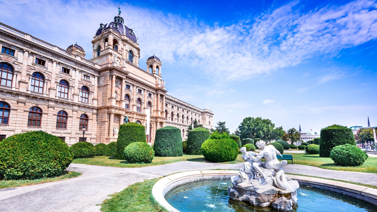 Return to Vienna’s Kunsthistorisches Museum with art educator Lara Bellenghi)