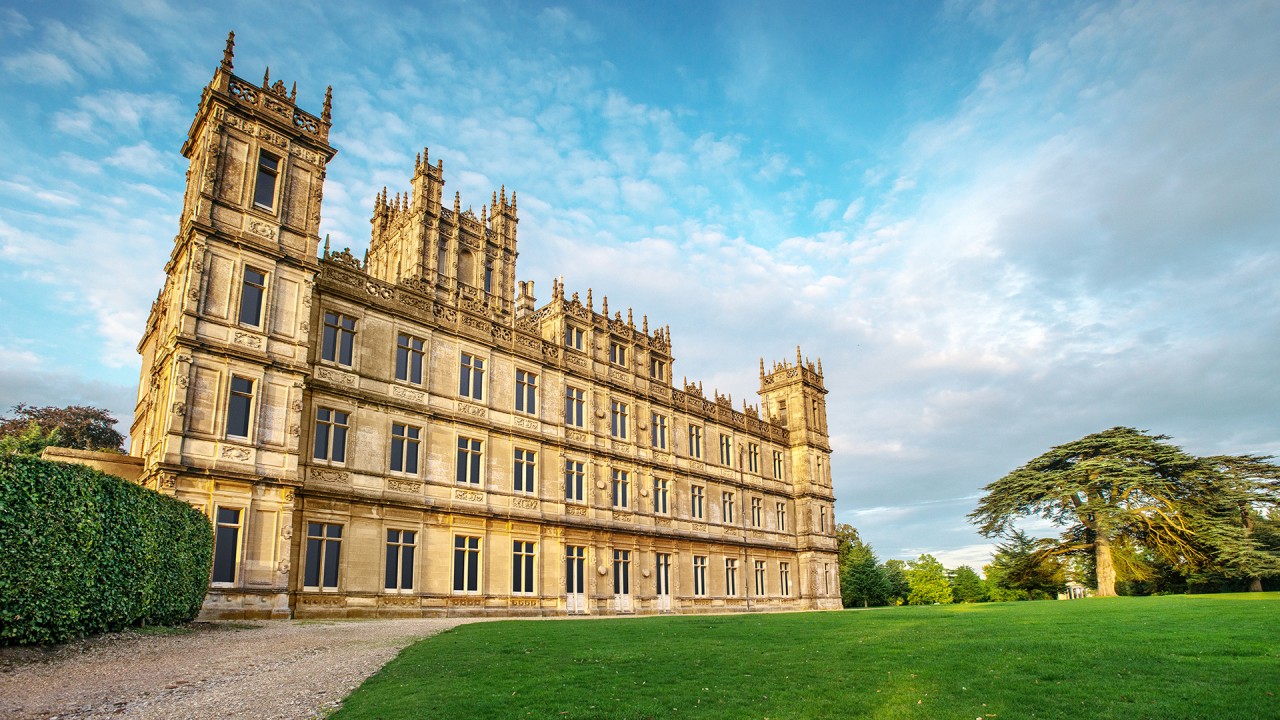 Visit Oxford & Highclere Castle)