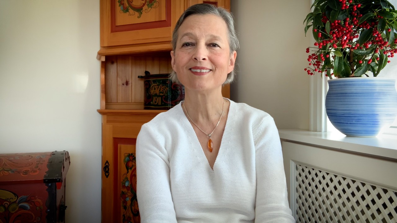 Learn how to worry less with wellness host Alexandra Svalastog)