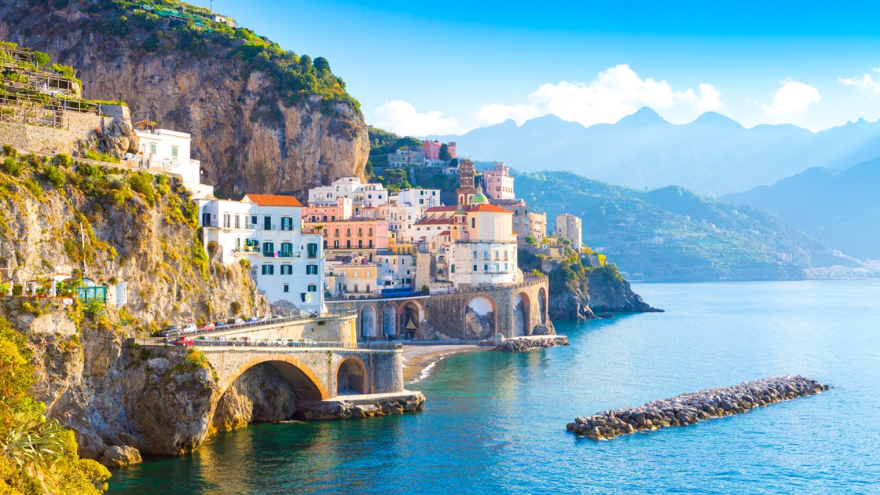 Discover our Italian Sojourn voyage with Joost Ouendag and Lia Da Silva Müller)